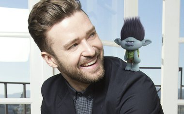  Justin Timberlake e Anna Kendrick divulgam música-tema da animação "Trolls"