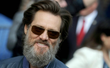 Jim Carrey se pronuncia após acusações de ter facilitado o suicídio da ex-namorada