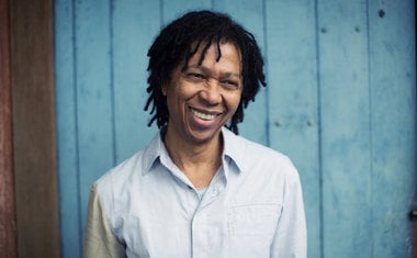 Djavan lidera indicações no Grammy Latino 2016; confira a lista completa