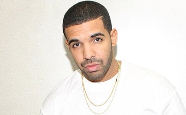 Drake anuncia novo álbum e divulga três músicas novas