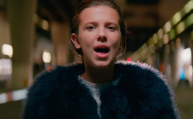 Millie Bobby Brown arrasa no novo clipe do duo Sigma; assista!