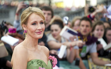 J. K. Rowling aprova Johnny Depp em "Animais Fantásticos"