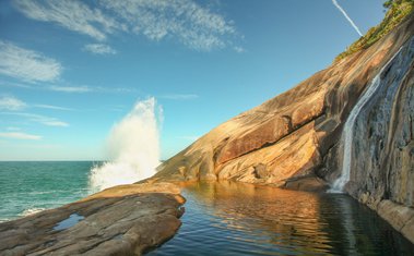 De piscinas naturais a navios naufragados: 12 passeios marítimos que você precisa fazer pelo menos uma vez na vida