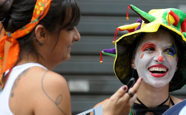 7 dicas preciosas pra não entrar pra estatística do "fui roubado" neste Carnaval