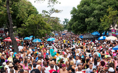 Carnaval 2017: festa gratuita reúne seis blocos de rua no centro de São Paulo