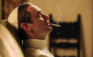 Estrelada por Jude Law, "The Young Pope" ganha data de estreia no Brasil 