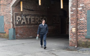 “Paterson” - Adam Driver é um poeta do cotidiano em novo filme de Jim Jarmusch 