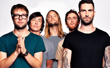 Com ingressos esgotados no Rock in Rio, Maroon 5 faz show em Curitiba