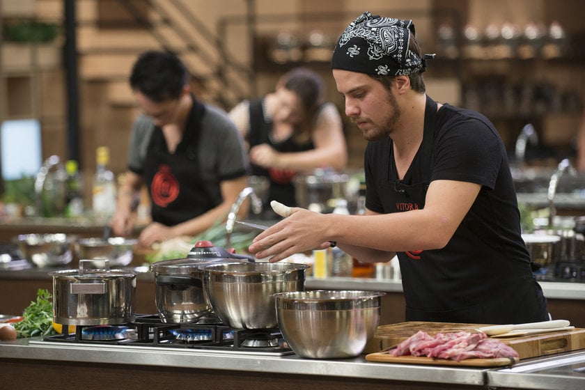 Vitor B. Volta à Cozinha Do Masterchef Após Repescagem Marcada Por "climão"