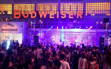 Budweiser Basement tem nova edição com festas, transmissão do Super Bowl e estúdio de tatuagem