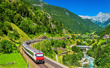 Nova linha de trem ligará Londres e Amsterdã a partir de abril