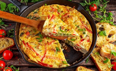 10 receitas diferentes de omelete para incrementar o café da manhã 