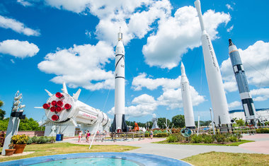 Nasa reabre a maior loja espacial do mundo em Orlando; saiba mais