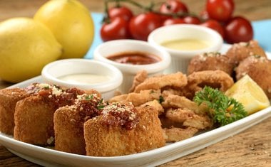 Olive Garden lança promoção para mulheres em seu happy hour; saiba mais!