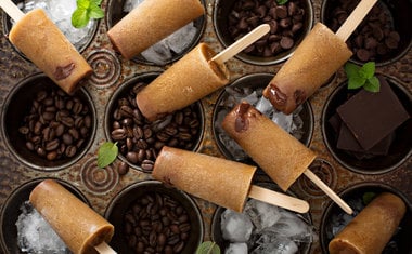 Fáceis e deliciosas: 15 sobremesas preparadas com café que vão te surpreender