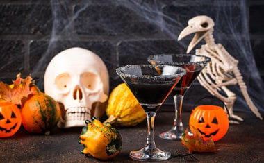 10 drinks diferentes para você servir na sua festa de Halloween