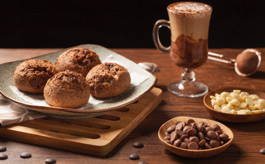 Pão de queijo de chocolate promete ser sensação na Páscoa 2019; saiba tudo!