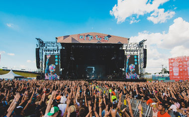 Shows do Lollapalooza 2019 são paralisados por conta do mau tempo 