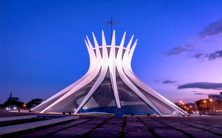 10 lugares imperdíveis para conhecer em Brasília