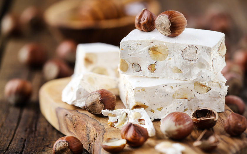 Torrone com amêndoas e avelã