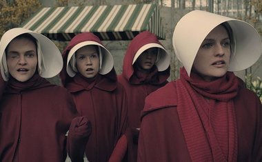 7 motivos para assistir à série “The Handmaids Tale”