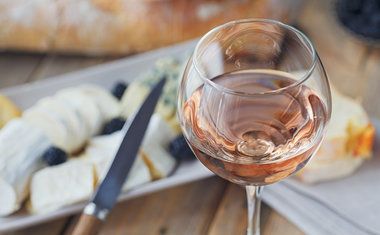 10 dicas simples para combinar vinhos com comidas