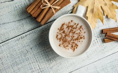 10 receitas de bebidas quentes perfeitas para qualquer momento do dia 