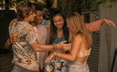 Motivos para assistir a “Outer Banks”, nova série adolescente da Netflix