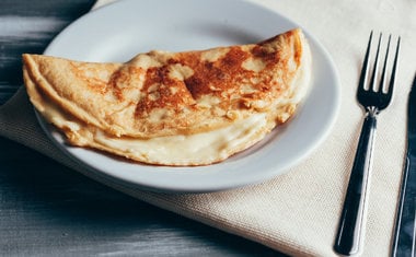 Aprenda a fazer pão de queijo de frigideira 