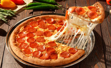 Pizza Hut dá 50% de desconto na compra da segunda pizza; saiba tudo!