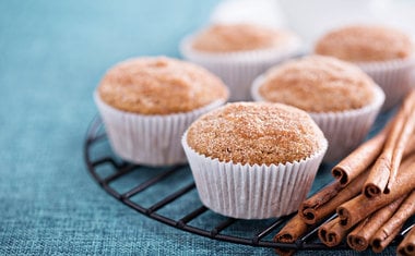 Receita: bolinho de chuva assado vai te surpreender