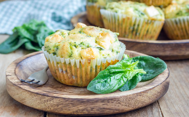 Receita de muffin de espinafre é simples e fácil de fazer; veja o passo a passo