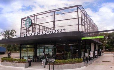 Starbucks inaugura loja drive-thru no Brasil; saiba tudo!