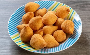 Receita de coxinha de pão é deliciosa e surpreendente; veja o passo a passo!