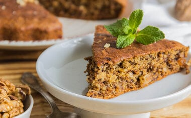 Receita de torta integral de banana com creme de coco é irresistível; veja o passo a passo!