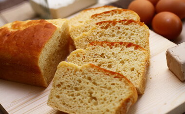 Receita de pão de ervas e iogurte é perfeita para o café da manhã ou lanche da tarde; confira!