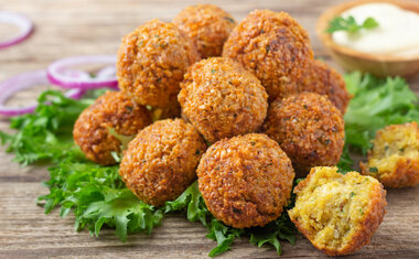 Receita: aprenda a fazer falafel em casa