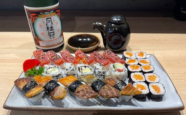 Restaurante de comida japonesa faz promoção com segundo combinado grátis; saiba tudo!