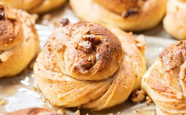 Pão doce de maçã é quitute delicioso para o lanche da tarde, veja a receita!