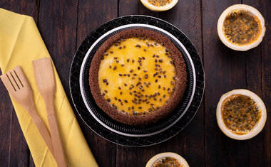 Receita de torta de maracujá com chocolate é deliciosa; veja o passo a passo!