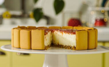 Torta holandesa Romeu e Julieta é deliciosa, surpreendente e fácil de fazer; confira o passo a passo!