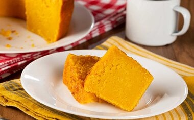 Bolo de Milho Verde de Espiga é cremoso e fofinho; veja a receita! 