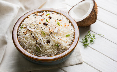 Arroz de Coco é saboroso e perfeito para sair da rotina; veja a receita!