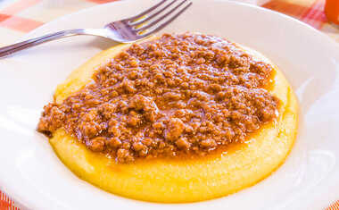 Receita: Polenta com Carne Moída simples e cremosa!