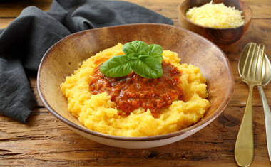 Receita: Polenta Mole Simples com Ragu de Carne