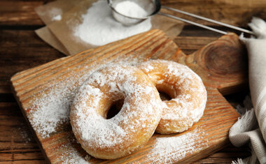 Donut caseiro é fofinho e simples de fazer; veja a receita!