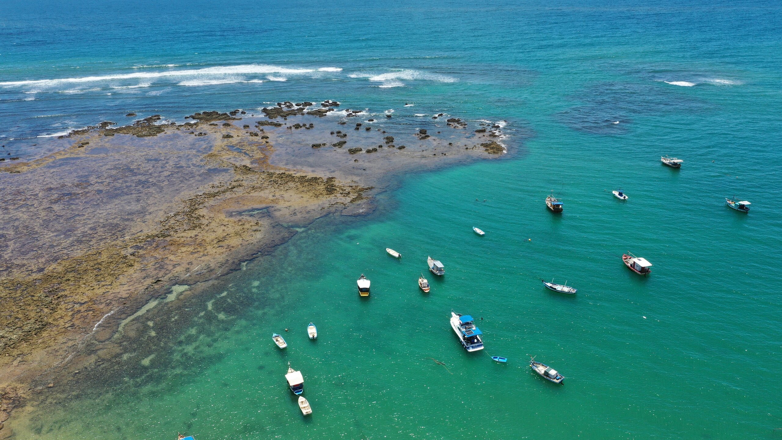 Melhores praias do Brasil: 40 lugares incríveis para visitar em 2024