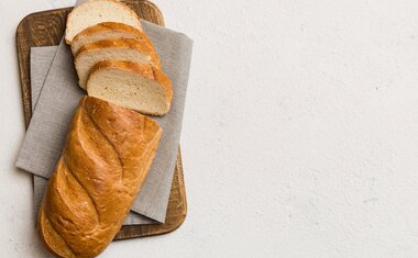 Receita fácil, econômica e deliciosa para ter pão quentinho todas as manhãs