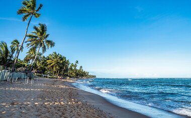 Conheça a praia paradisíaca perfeita para os fãs de águas cristalinas