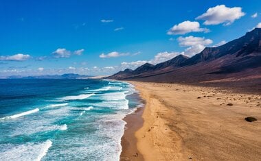 As 10 melhores praias para passar o ano novo, sem sair do Brasil